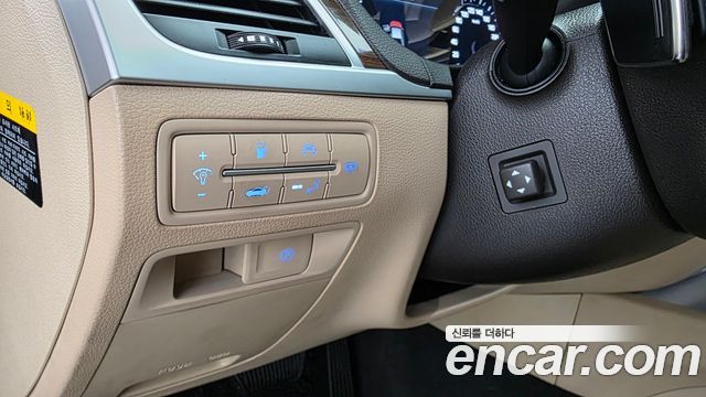 Genesis G80 2017 — photo 22