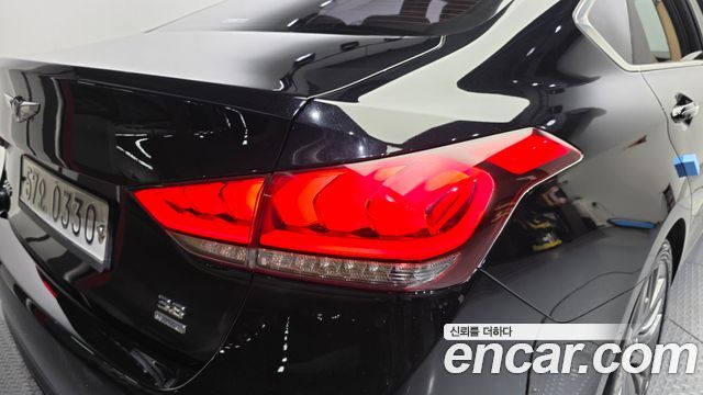 Genesis G80 2017 — photo 9