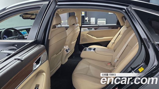 Genesis G80 2017 — photo 16