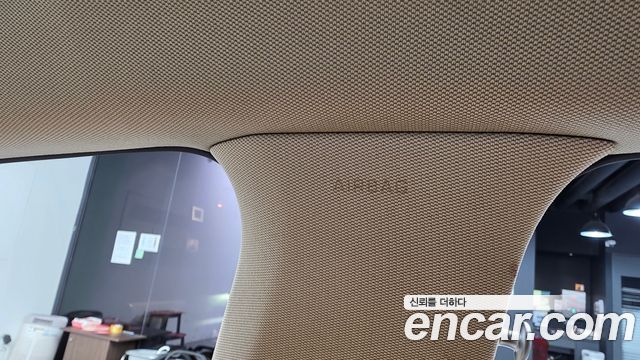 Genesis G80 2017 — photo 29