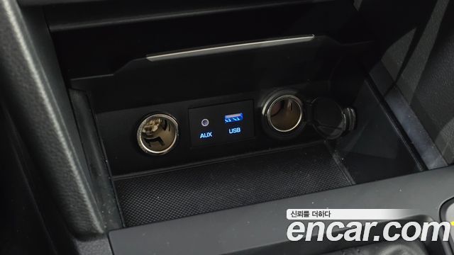 Hyundai AVANTE 2018 — photo 27