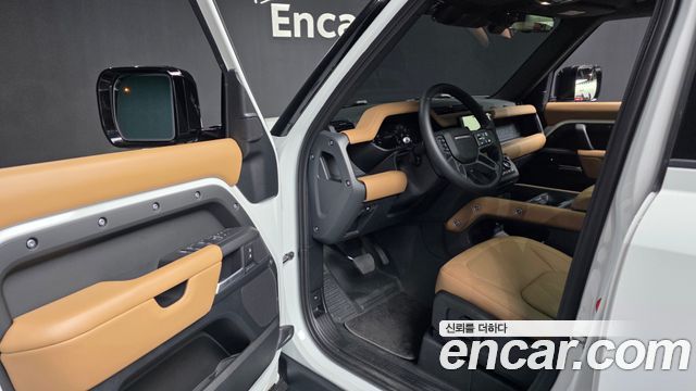 Land Rover Defender 2025 — photo 10