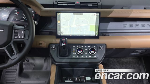 Land Rover Defender 2025 — photo 14