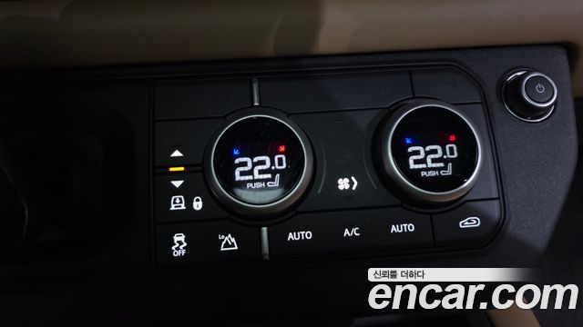 Land Rover Defender 2025 — photo 17