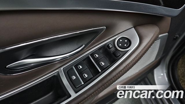 BMW 5-Series 2016 — photo 17