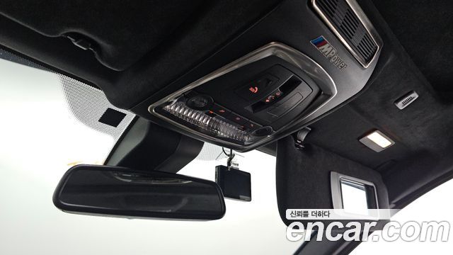 BMW 5-Series 2016 — photo 19