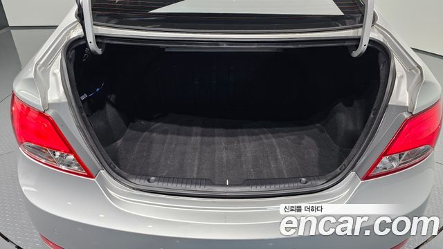 Hyundai Accent 2016 — photo 30