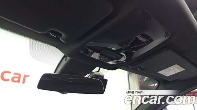 BMW 1-Series 2023 — photo 18
