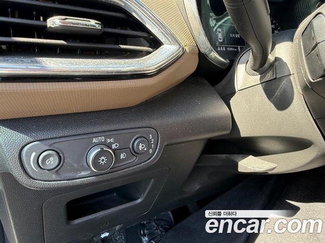 Chevrolet Korea Trailblazer 2021 — photo 15