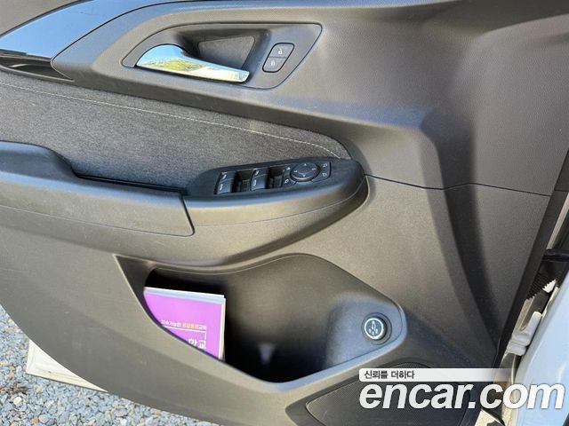 Chevrolet Korea Trailblazer 2021 — photo 16
