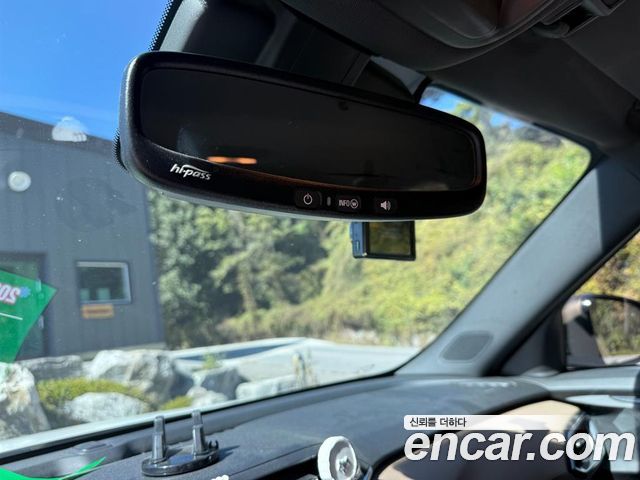 Chevrolet Korea Trailblazer 2021 — photo 17