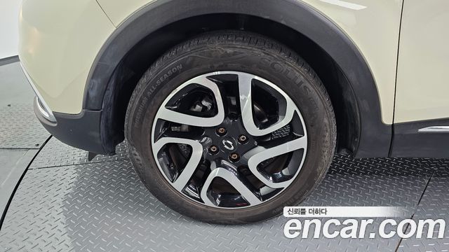 Renault Korea QM3 2015 — photo 5