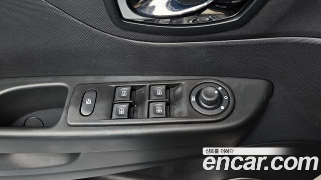 Renault Korea QM3 2015 — photo 24