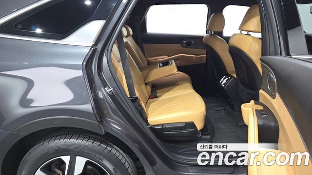 Kia Sorento 2023 — photo 17