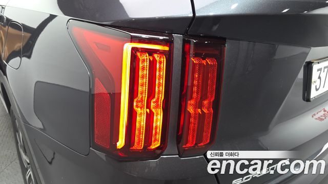 Kia Sorento 2023 — photo 9