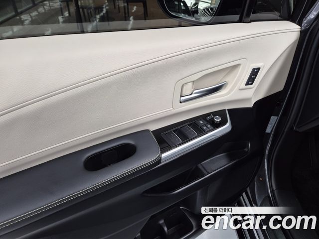 Toyota Sienna 2025 — photo 14