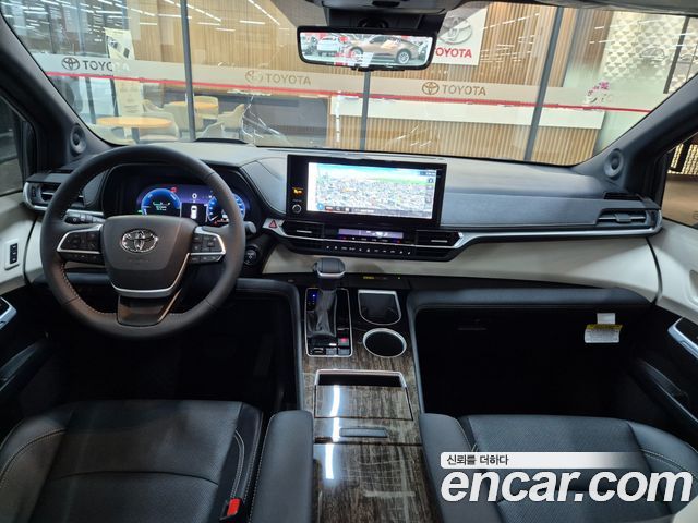 Toyota Sienna 2025 — photo 15