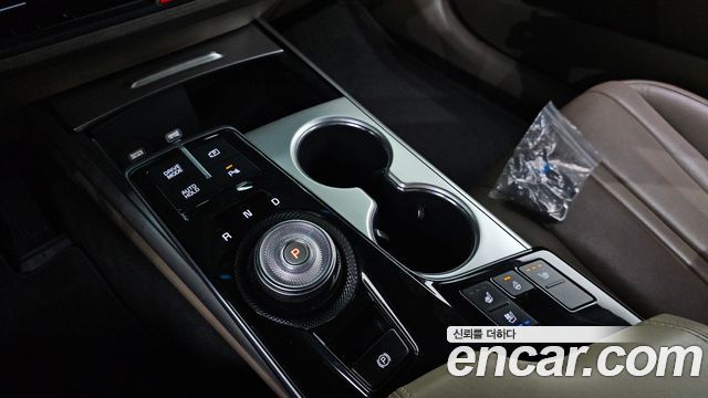 Kia K8 2022 — photo 12