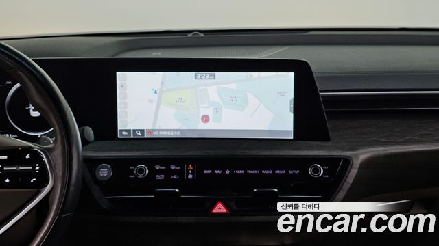 Kia K8 2022 — photo 20