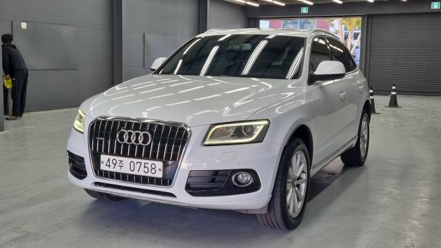 Audi Q5 2016 — photo 1
