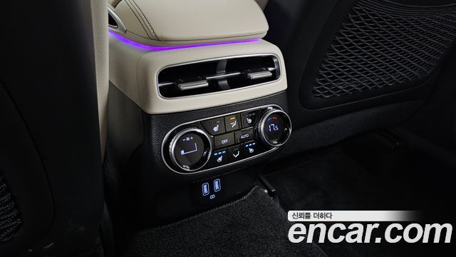 Genesis GV70 2024 — photo 24