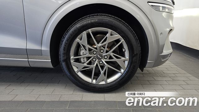 Genesis GV70 2024 — photo 7
