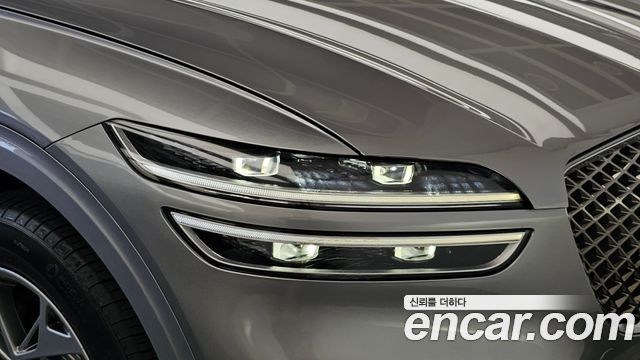 Genesis GV70 2024 — photo 8
