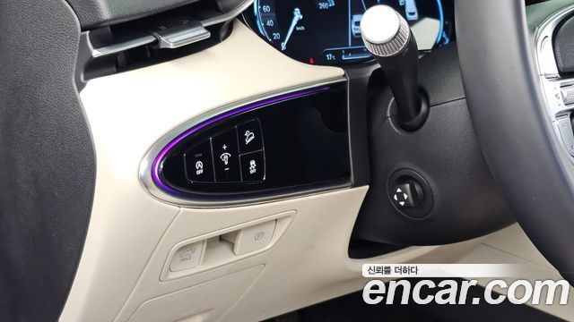 Genesis GV70 2024 — photo 32