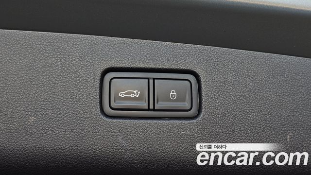 Genesis GV70 2024 — photo 35