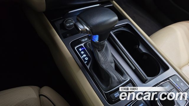 Hyundai Genesis 2015 — photo 9