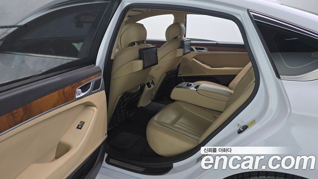 Hyundai Genesis 2015 — photo 12