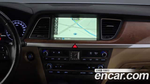 Hyundai Genesis 2015 — photo 14