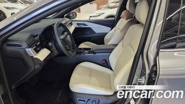 Toyota Camry 2025 — photo 10