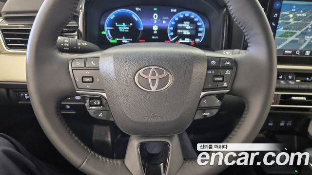 Toyota Camry 2025 — photo 13