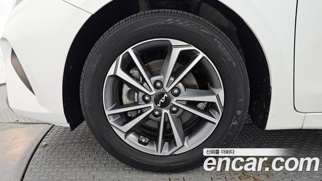 Kia K3 2022 — photo 5