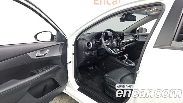 Kia K3 2022 — photo 13