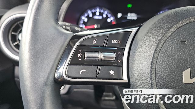 Kia K3 2022 — photo 24