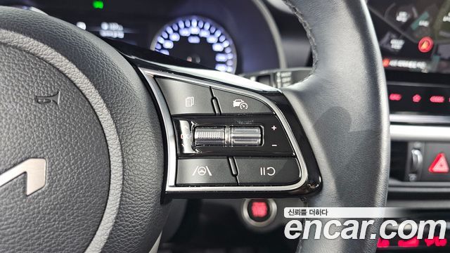 Kia K3 2022 — photo 25