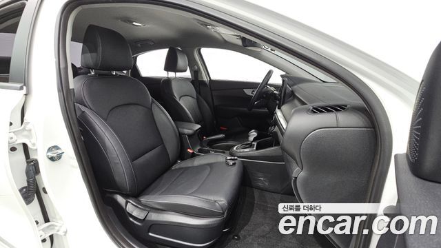 Kia K3 2022 — photo 16