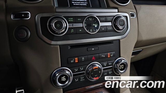 Land Rover Discovery 2016 — photo 23