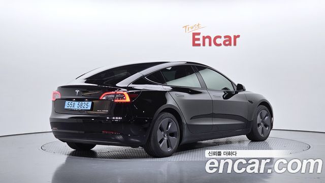 Tesla Model 3 2022 — photo 2