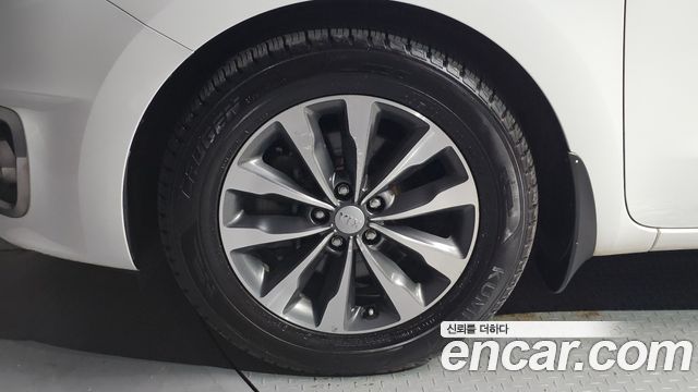 Kia Canival 2017 — photo 5