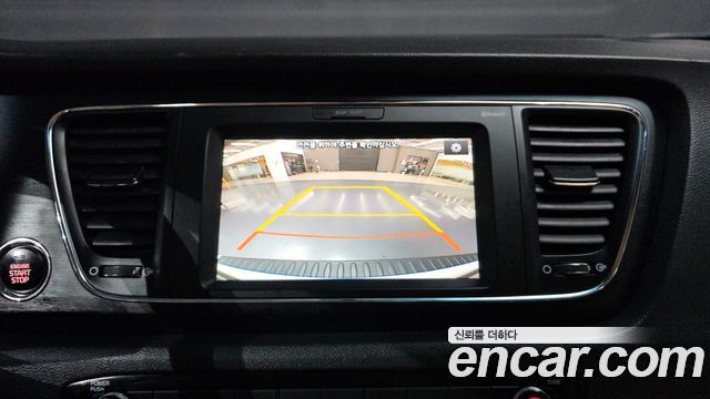 Kia Canival 2017 — photo 13