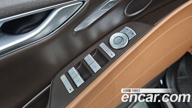 Genesis G80 2022 — photo 16