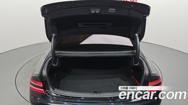 Genesis G80 2022 — photo 20