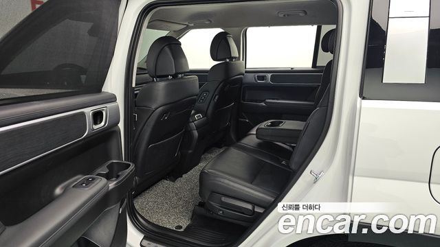 Hyundai Santafe 2025 — photo 16