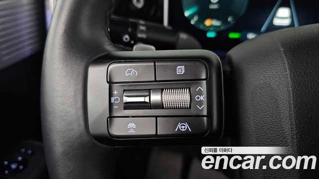 Hyundai Santafe 2025 — photo 29