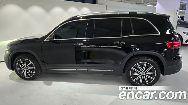 Mercedes-Benz EQB 2026 — photo 8