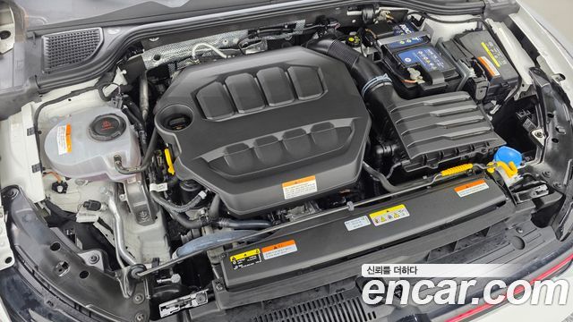 Volkswagen Golf 2024 — photo 6