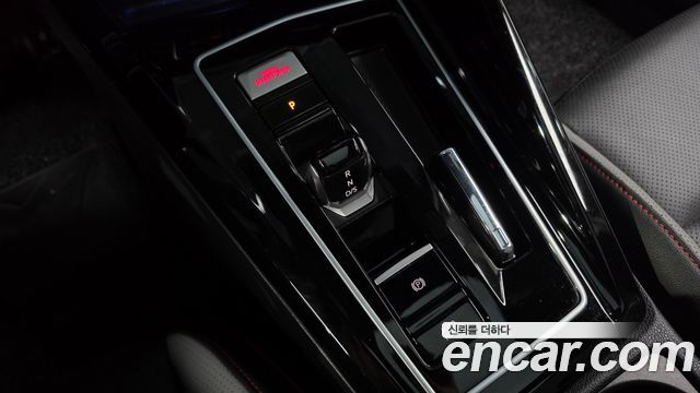 Volkswagen Golf 2024 — photo 12